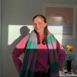 Meet your Posher, Carmela